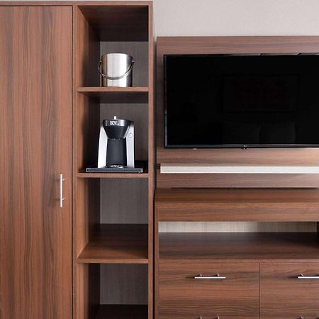 Hawthorn Extended Stay By Wyndham Columbia-Ft Jackson Exteriör bild