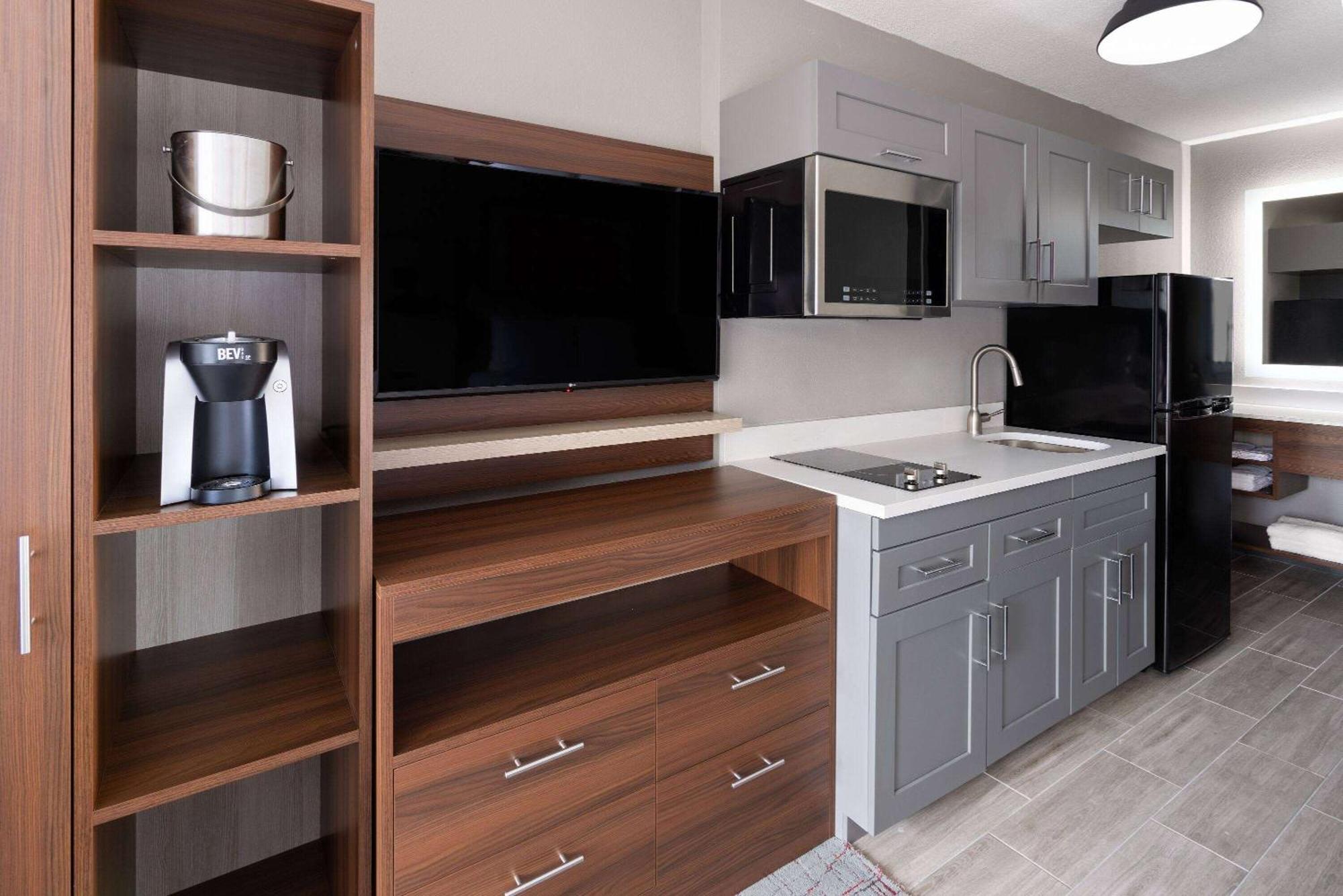 Hawthorn Extended Stay By Wyndham Columbia-Ft Jackson Exteriör bild